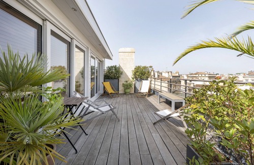 Saint Seurin - Fondaudege Apartment | Beautiful apartment, terrace with view, quiet+