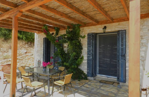 Evgiros Apartment | Beautiful apartment with seaview, 500 metres from the beach, Lefkada island