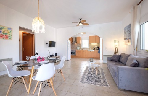 Asteri Villa | Beautiful, attractively furnished villa with private pool
