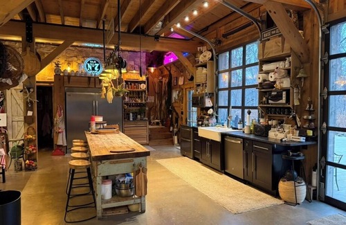 Wea House | Beautiful barn home nestled in 23 acres of forest.