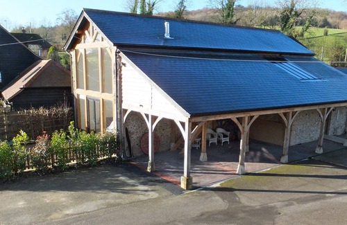 Box Hill House | Beautiful Barn With Outstanding Views And High Quality Facilities