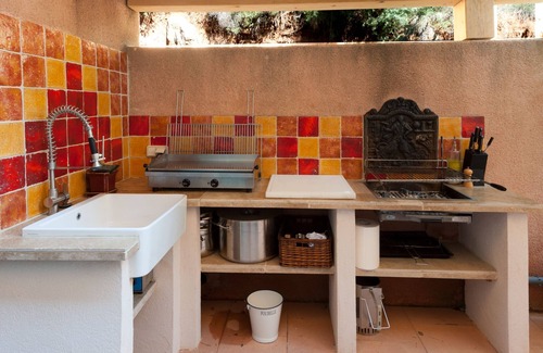 Le Tholonet House | Beautiful Bastide Aixoise, air conditioning and swimming pool, located in the heart of Cézanne's landscapes