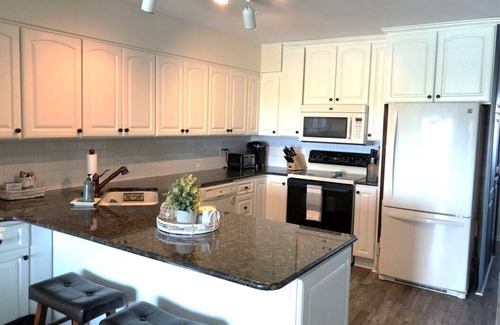 Fenwick Island House | Beautiful Bayside Townhome in Fenwick Landing- long weekends avail- LINENS INCL