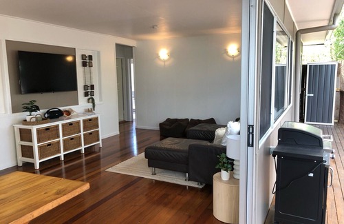 Emerald Beach House | Beautiful beach house in one of the most amazing holiday destinations in NSW.