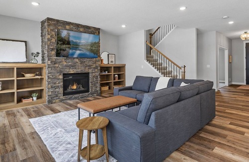 Albertville House | Beautiful, Brand New Home!