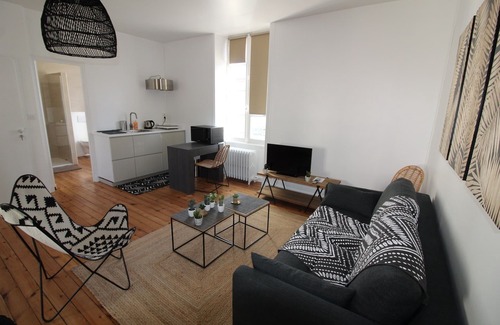 La Roche-sur-Yon Apartment | Beautiful bright apartment, super center La Roche sur Yon
