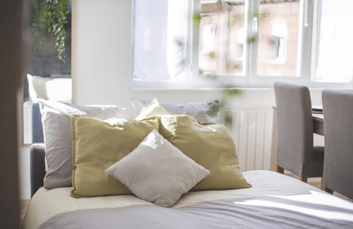 Douai Apartment | Beautiful, bright apartment close to downtown