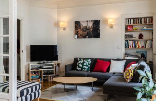 Quartier de Rochechouart Apartment | Beautiful & Bright Apartment Near Pigalle