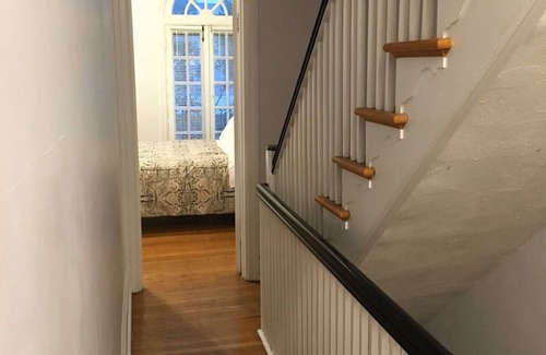 Rittenhouse Row Apartment | Beautiful bright four bedrooms in Rittenhouse Square above cafe