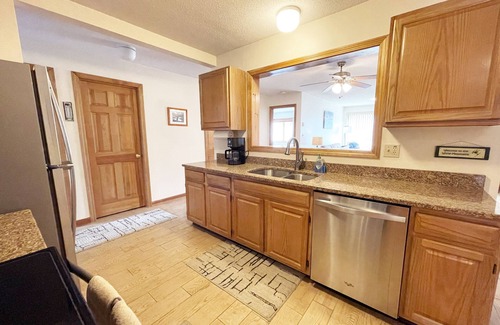 North Conway Condo | Beautiful, Bright, & Peaceful North Conway Condo