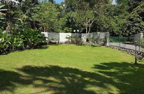 Hulu Langat House | Beautiful British Tudor Home with Amazing View and Large Garden Wedding Space