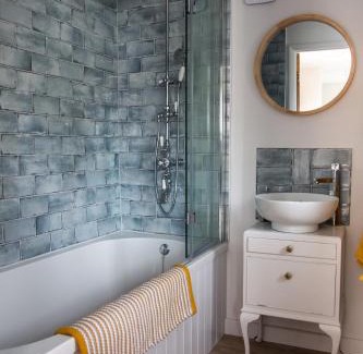 Peterchurch Apartment | Beautiful Cabin Near Hay-on-Wye