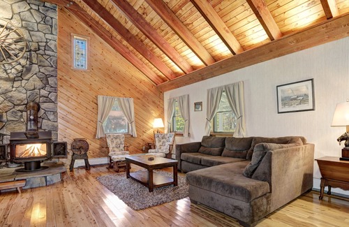 Greentown Cabin | Beautiful Cabin w/ Guest House Game Room Fire Pit