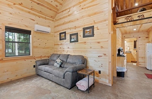 Golden Cabin | Beautiful cabins with a pool in a peaceful setting