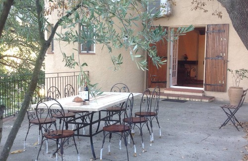 Bouleternere House | Beautiful Catalan Villa with pool and extensive gardens, sleeps 7 in 4 bedrooms.
