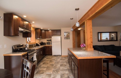 Courtenay House | Beautiful Central Comox Valley Home