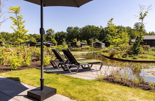 Municipality of Veldhoven Ski Chalet | Beautiful chalet with a bath tub