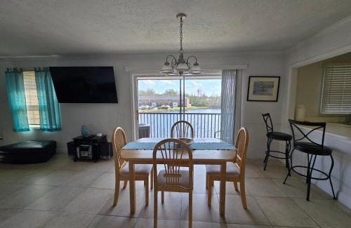 Lake Magdalene Apartment | Beautiful Condo Close to Busch Gardens