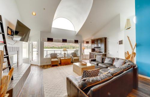 Chelan Apartment | Beautiful Condo with Balcony on Lake Chelan!