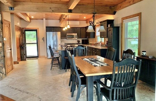 Shapleigh House | Beautiful contemporary 3 bedroom and 2.5 bath home on Square Pond.