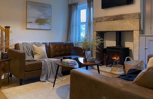 Walsden House | Beautiful & cosy 4 bedroom home