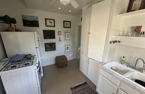 Elysian Heights Cottage | Beautiful Cottage in Echo Park Los Angeles .
