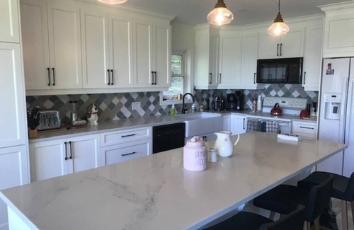 Manitoulin District Cottage | Beautiful cottage located on Mudge Bay, Kagawong, Manitoulin Island Ontario.