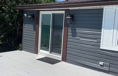 Colborne Cottage | Beautiful cottage on the Lake Ontario to spend peaceful time with loved ones