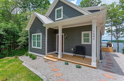 Scottsville Cottage | Beautiful cottage with AMAZING view of Barren River Lake!