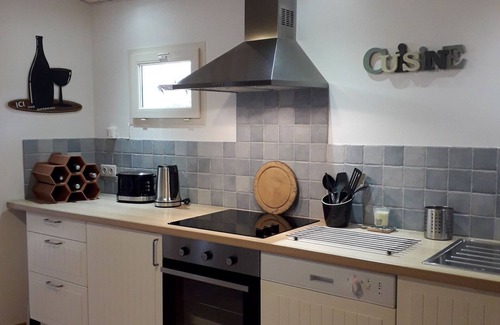 Eymet Cottage | Beautiful cottage with private pool, walking distance to restaurants.