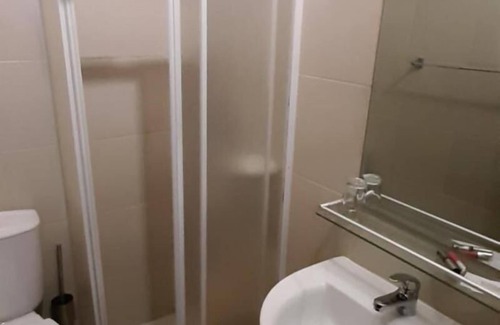 Vila do Maio House | Beautiful Deluxe Double Room in the City Center - Wifi and Ac