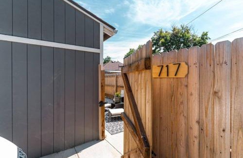 Athmar Park House | Beautiful Denver Carriage House