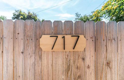 Athmar Park House | Beautiful Denver Carriage House