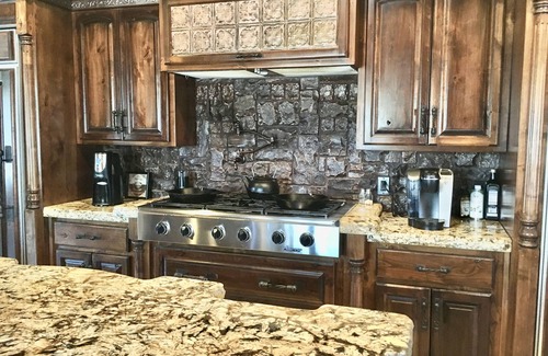 Desert View Village House | Beautiful Estate with heated pool 4804525538