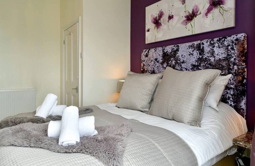 Mumbles House | *Beautiful family home in Mumbles, with garden*