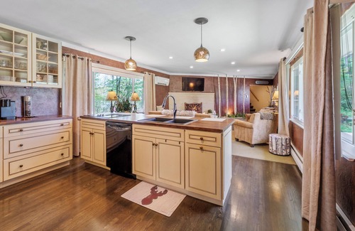 Racine House | Beautiful family lodge with all the comforts of home