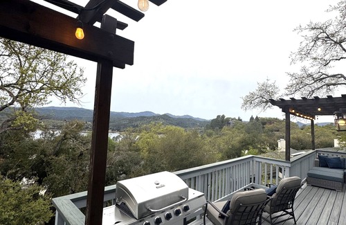 Oak Shores House | Beautiful Family Lodge with room for everyone