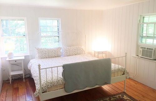 Middletown House | Beautiful Farm House, 30 acres private estate with pool