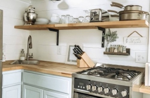 Citra House | Beautiful Farmhouse Tiny Home - Entire Home!