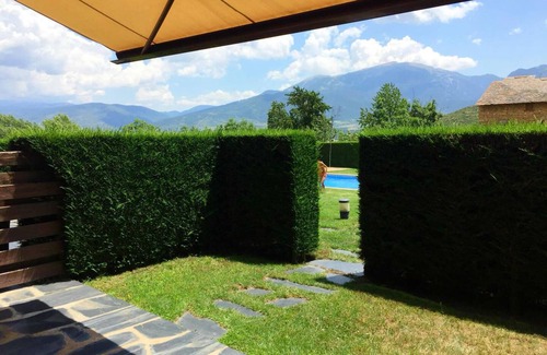 Olopte Apartment | Beautiful first floor with pool in Olopte, ideal for 6 occupants