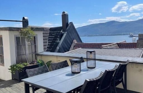 Alesund Apartment | Beautiful Fjord View, High Standard, Fully Equipped
