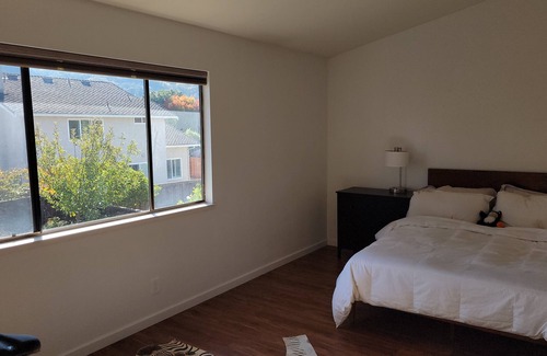 Gaithersburg Apartment | Beautiful fully furnished basement apartment with own entrance