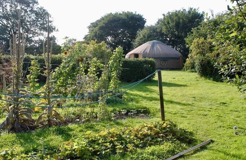 Scunthorpe Apartment | Beautiful Giant Glamping Yurt: Sleeps 8