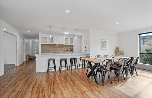Golden Point House | Beautiful Golden Point Home - Style&Sophistication