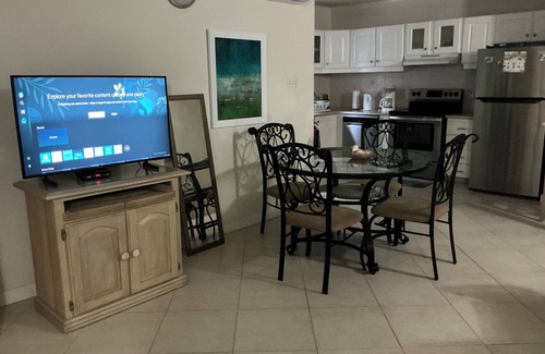 Hastings Condo | Beautiful Ground Floor Modern Condo, Just Steps to the Pool and Ocean