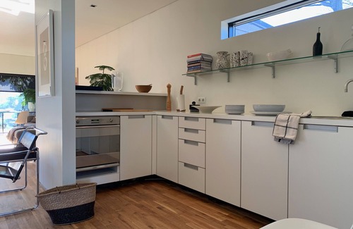 Vesturbær House | Beautiful guesthouse in the centre of Reykjavik, free parking and free wifi!