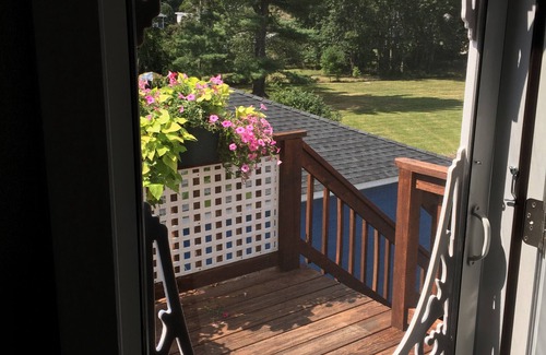 Bristol Apartment | Beautiful Historic Town, Home of the oldest 4th of July Parade in United State.