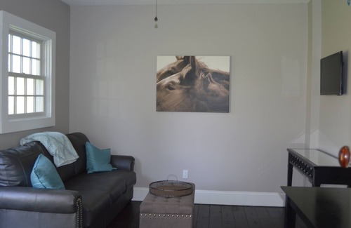 Malden Apartment | Beautiful Hits Suite.Your home away from home suite