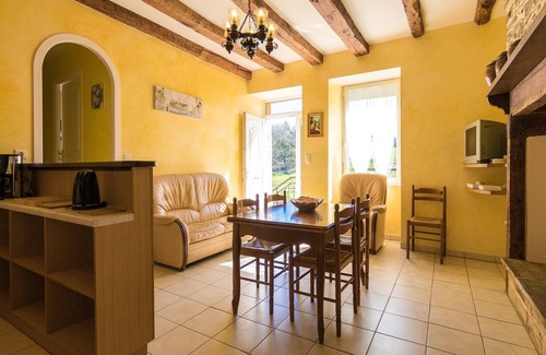 Savignac-Ledrier House | Beautiful holiday home near lake and forest
