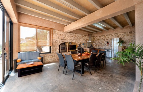 Son Macia House | Beautiful Holiday Home “Son Llodra” with Mountain View, Pool, Terrace & WiFi